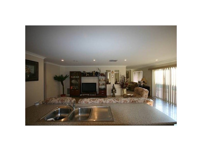 Cranbourne North VIC 3977