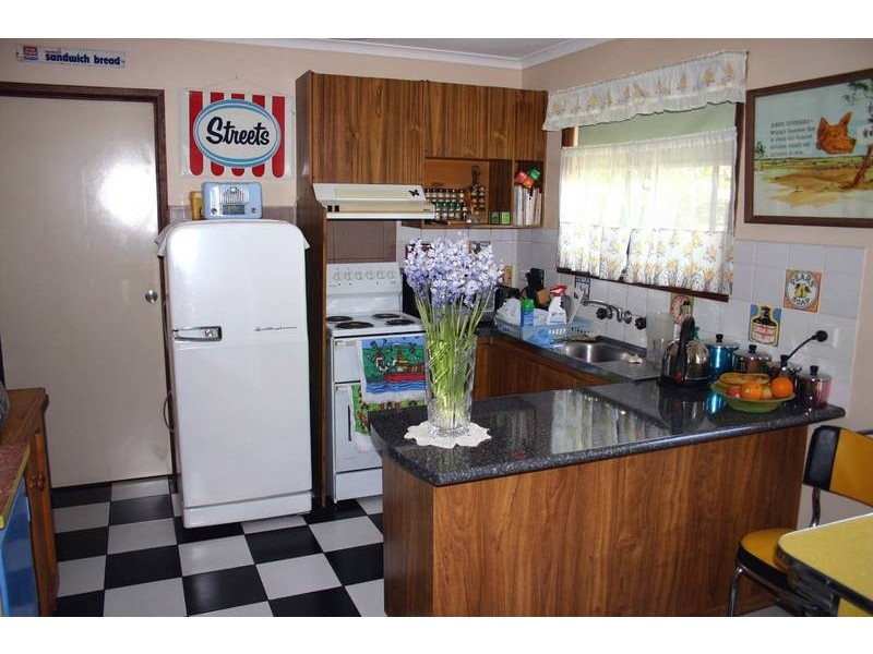 1 Glenalva Parade, Cannons Creek VIC 3977