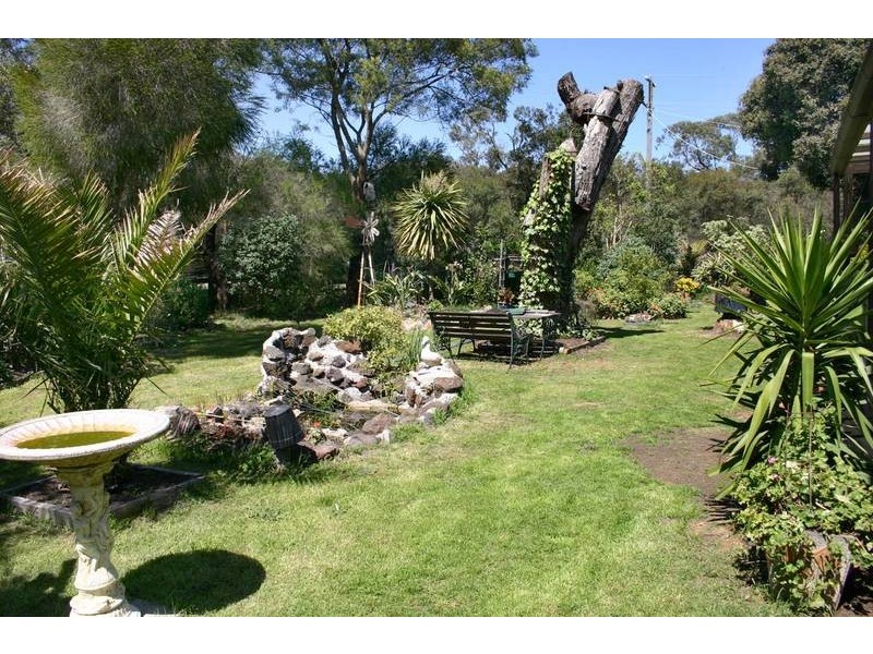 1 Glenalva Parade, Cannons Creek VIC 3977