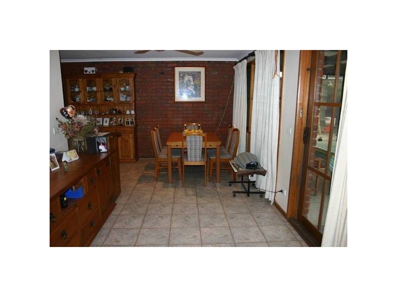 Cranbourne North VIC 3977