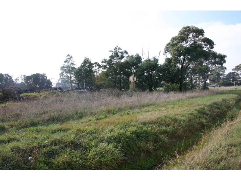 2360 South Gippsland Highway, Devon Meadows VIC 3977