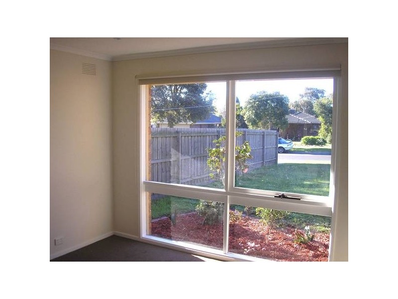 30 Ruffy Drive, Cranbourne VIC 3977