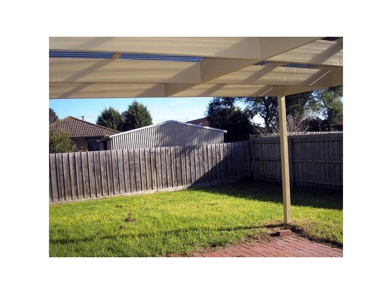 30 Ruffy Drive, Cranbourne VIC 3977