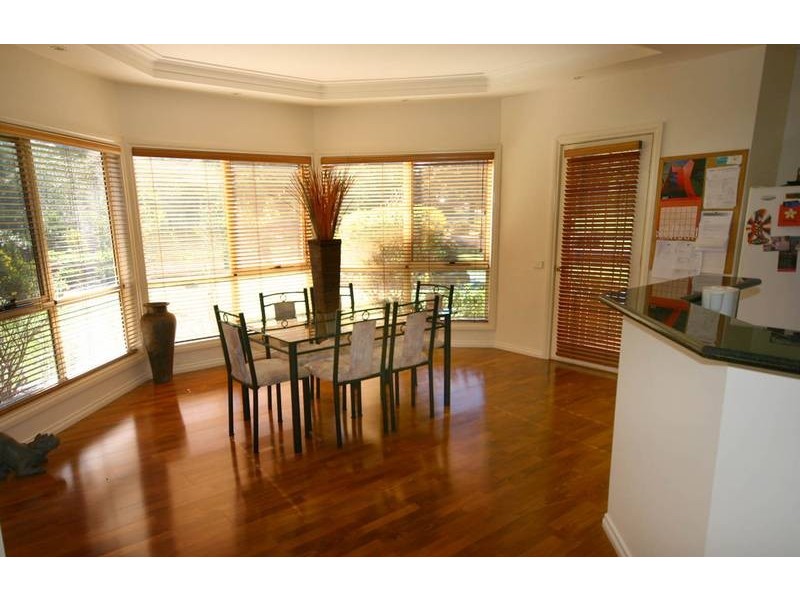 21 Walter Way, Cranbourne South VIC 3977