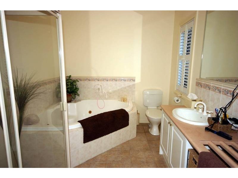 21 Walter Way, Cranbourne South VIC 3977