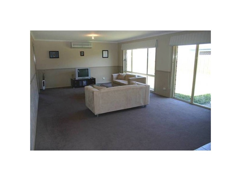 7 Georgia Close, Tooradin VIC 3980