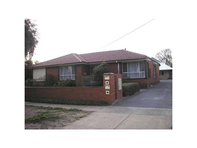 1/7 Duff Street, Cranbourne VIC 3977