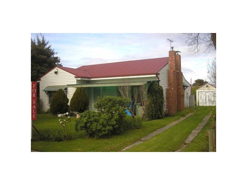 16 Duff Street, Cranbourne VIC 3977