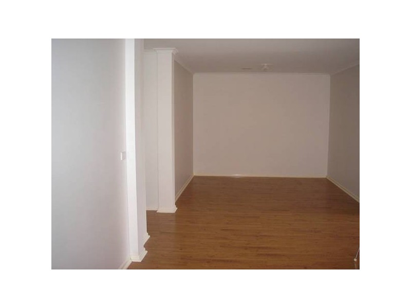 9 Parnell Court, Cranbourne VIC 3977