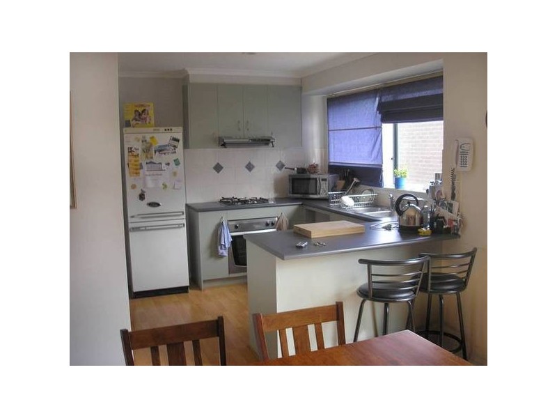 16 Fetlock Lane, Cranbourne VIC 3977