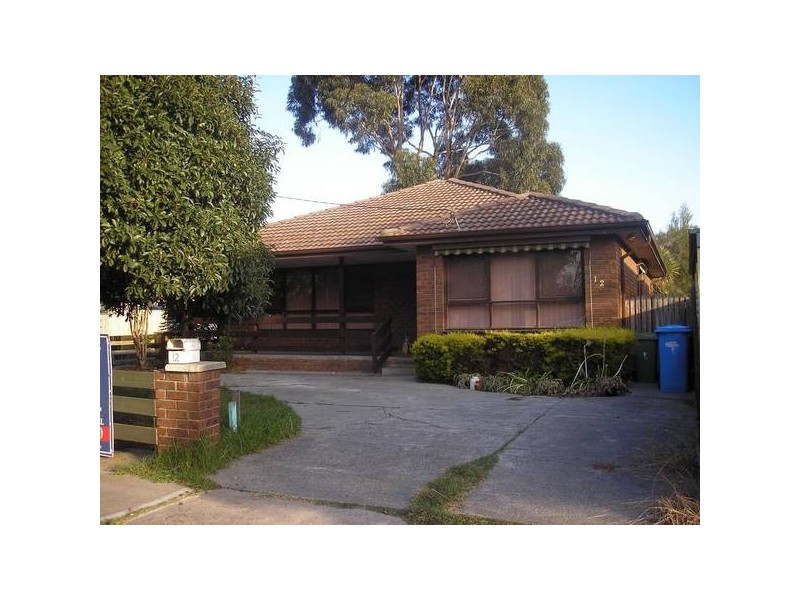 12 Roma Avenue, Cranbourne VIC 3977