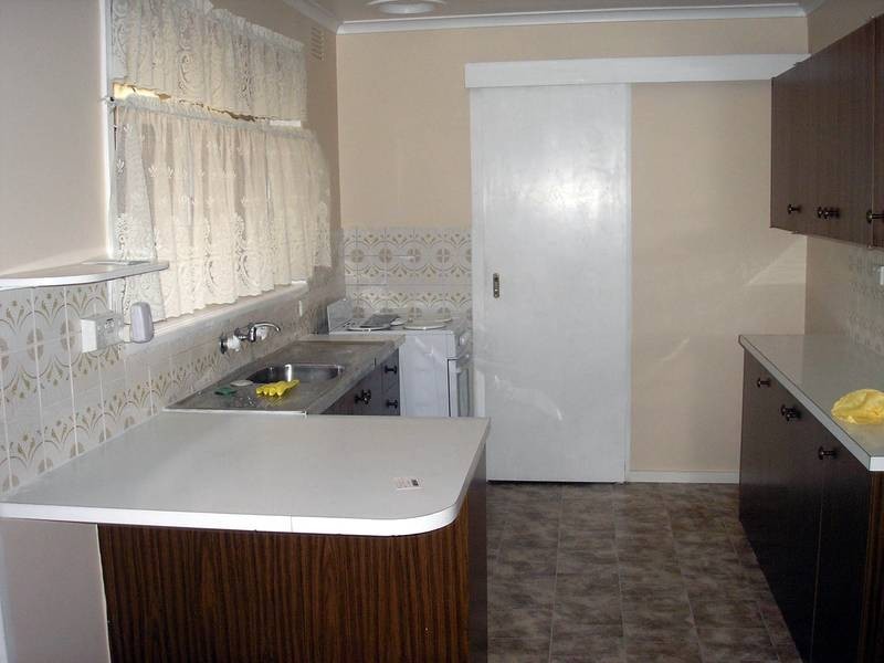 2/29 Bowen Street, Cranbourne VIC 3977