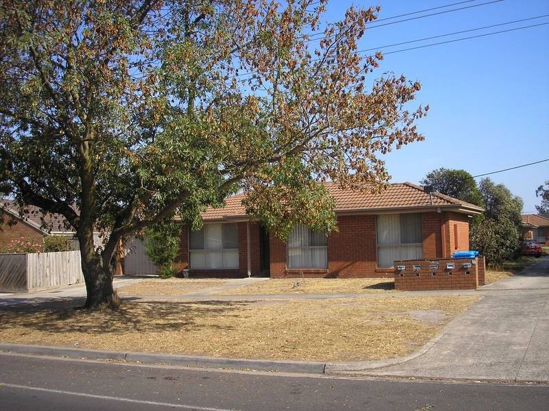 1/18 Stawell Street, Cranbourne VIC 3977