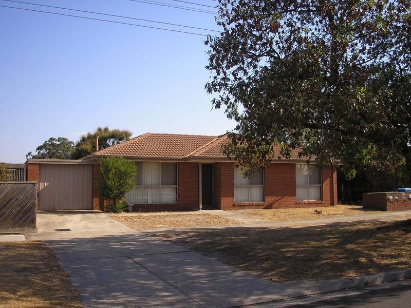 1/18 Stawell Street, Cranbourne VIC 3977