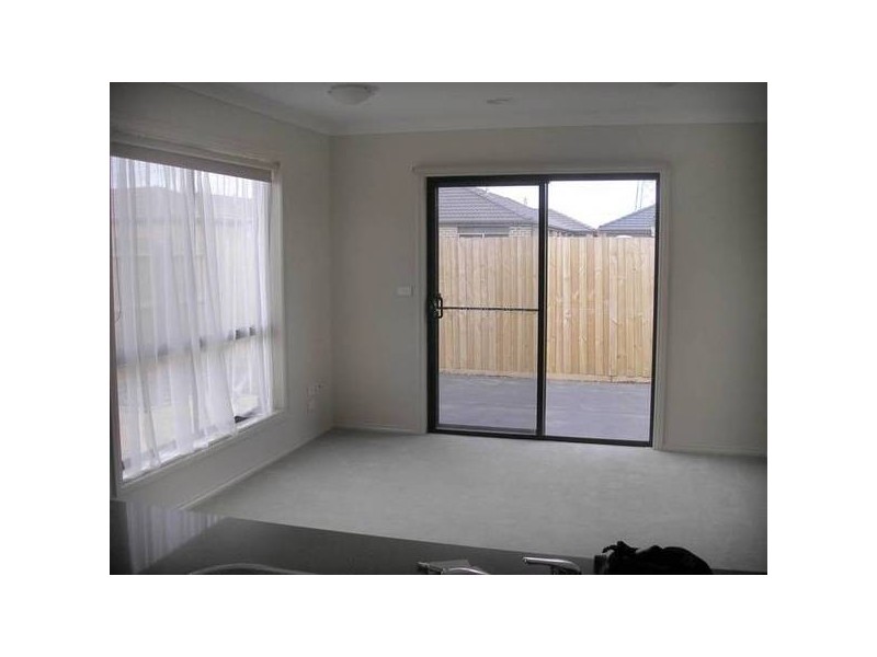 13 Pharaoh Drive, Cranbourne VIC 3977
