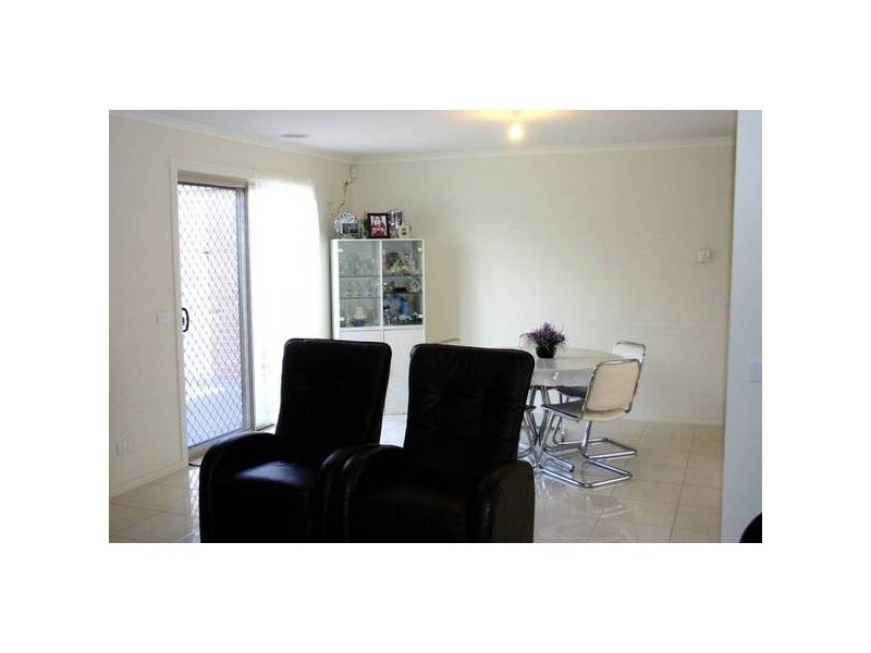 Cranbourne North VIC 3977