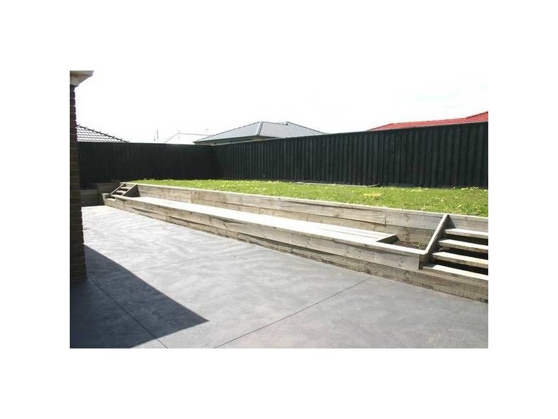 Cranbourne North VIC 3977