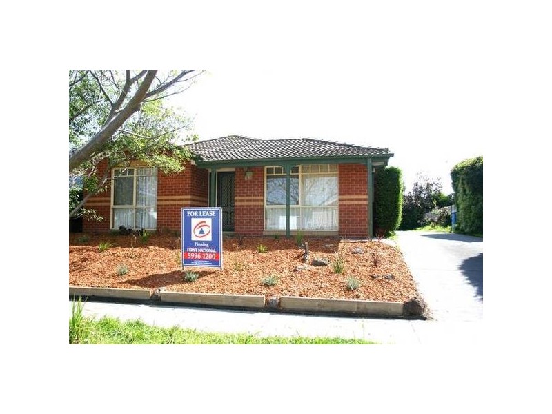 13 Hamilton Drive, Cranbourne North VIC 3977