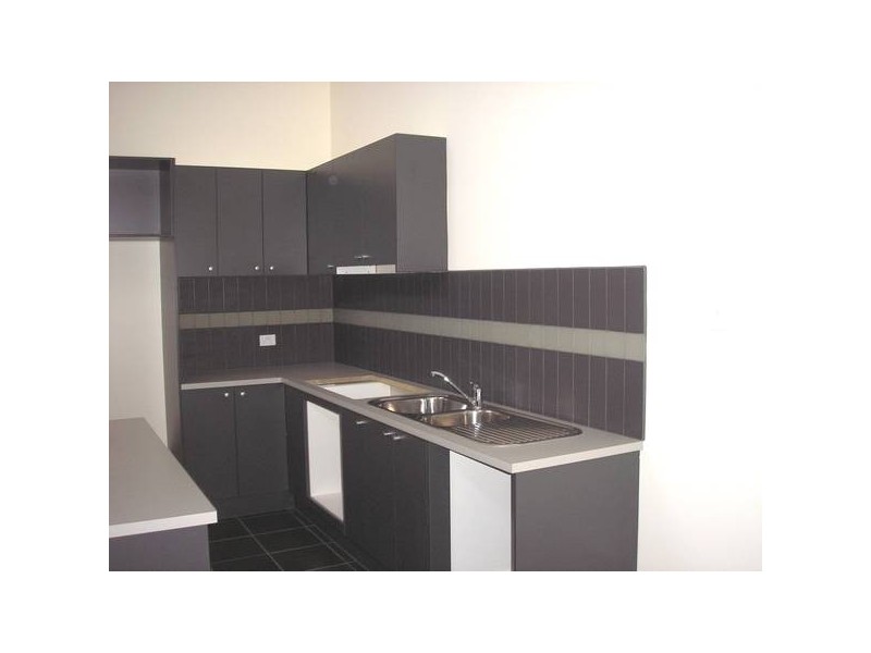 182 Paterson Drive, Lynbrook VIC 3975