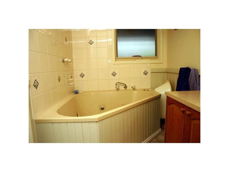 Cranbourne VIC 3977