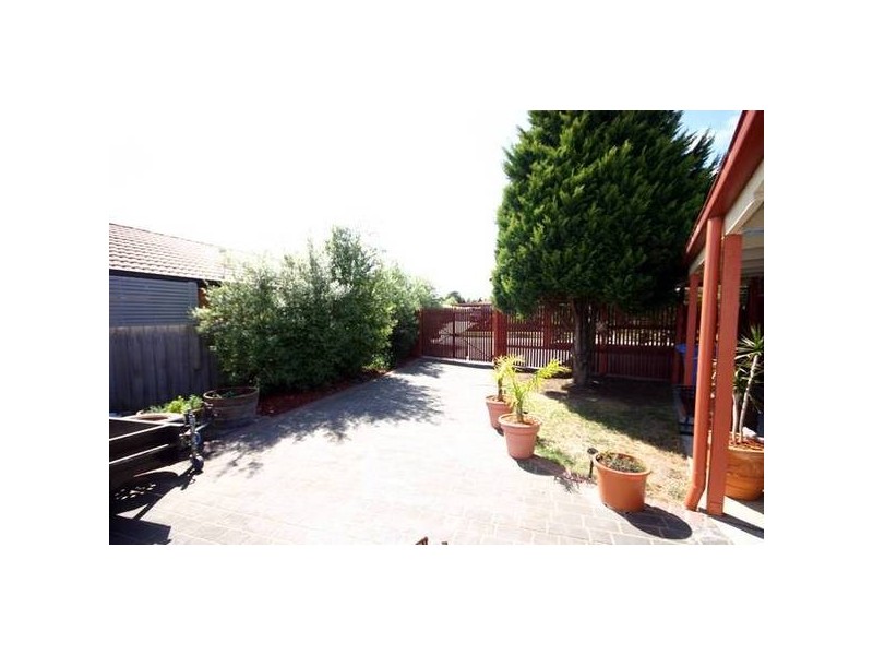 Cranbourne West VIC 3977