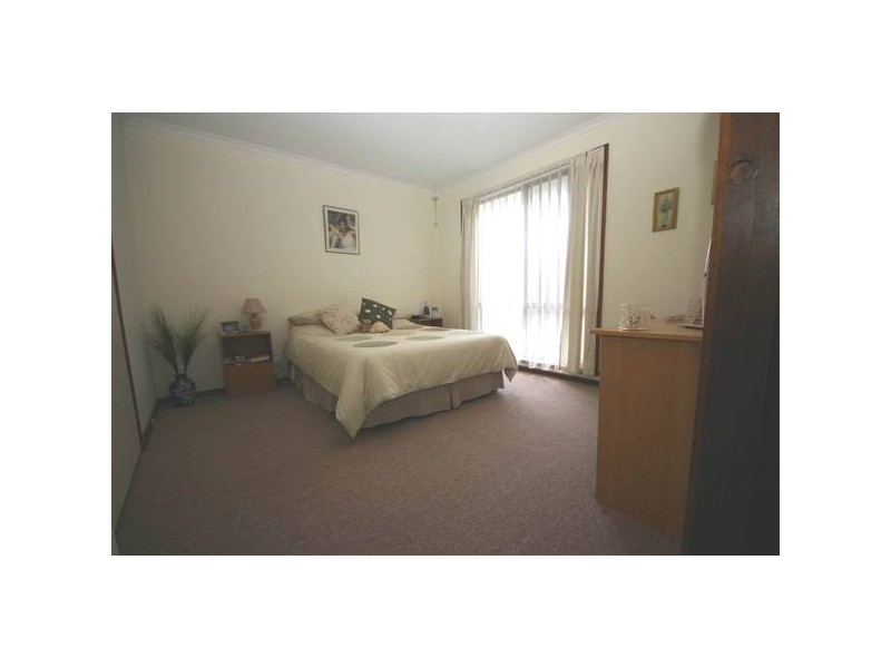 Cranbourne VIC 3977