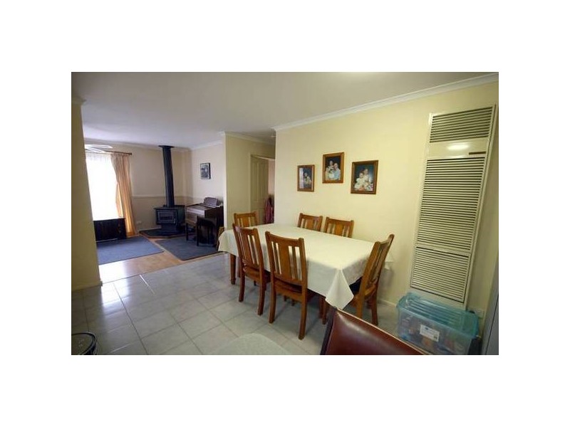 Cranbourne North VIC 3977