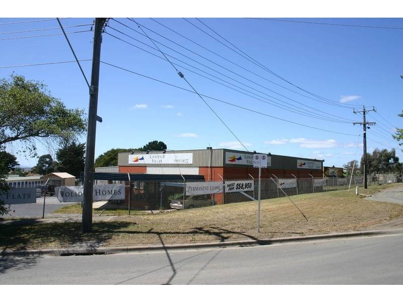 2 Codrington Street, Cranbourne VIC 3977