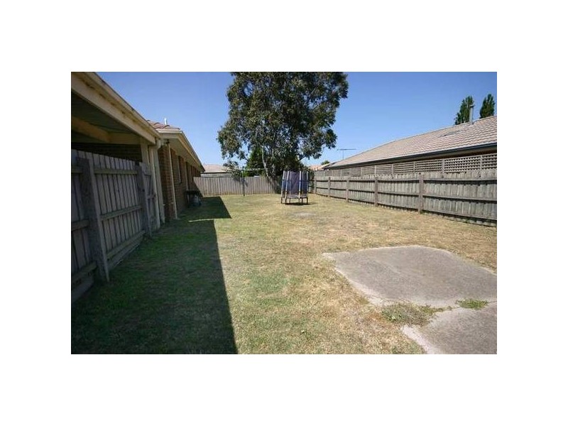 Cranbourne North VIC 3977