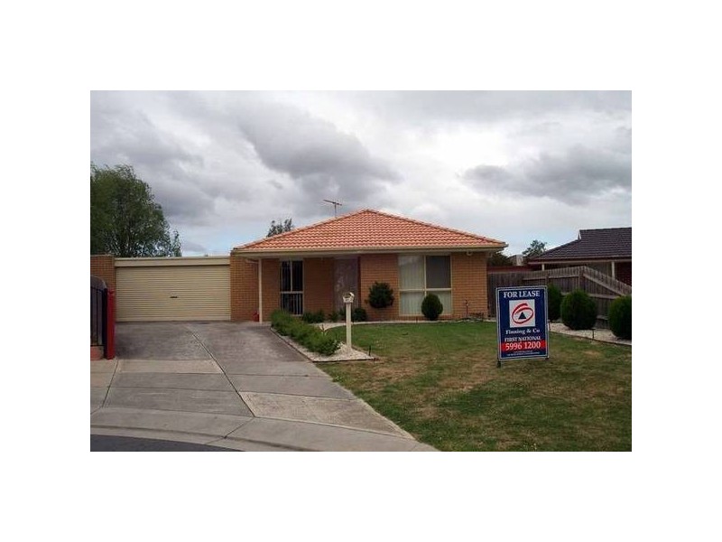 31 Terrence Drive, Cranbourne North VIC 3977