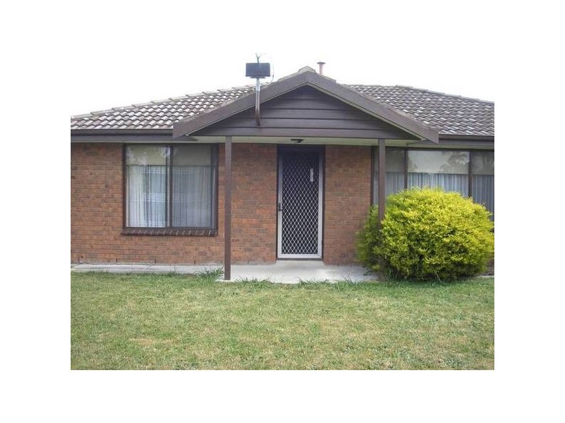 1/18 Alexander Street, Cranbourne VIC 3977
