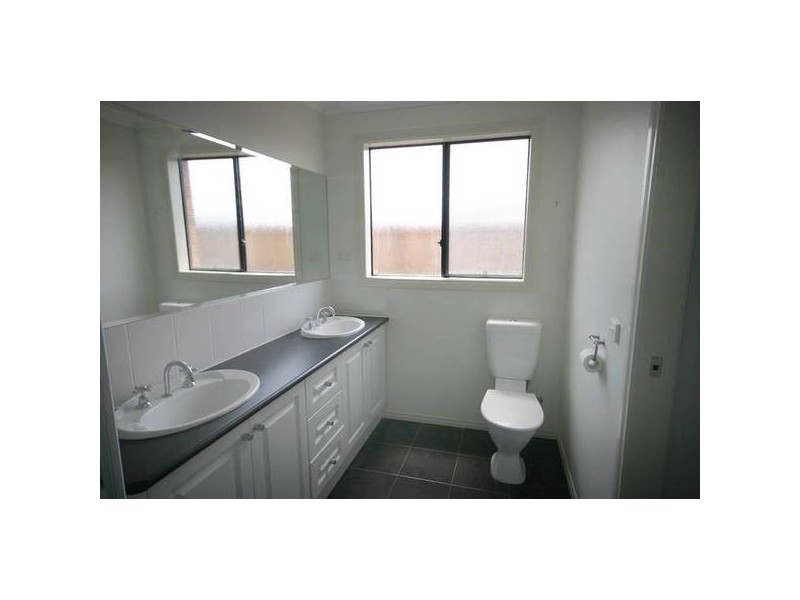 Cranbourne North VIC 3977