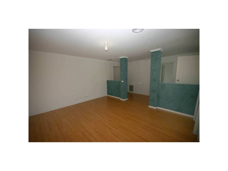 Cranbourne North VIC 3977