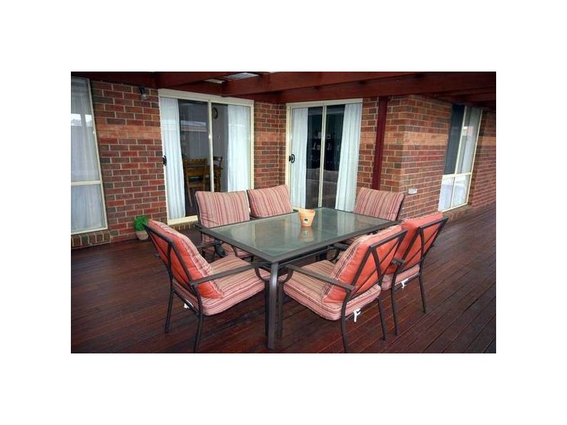 Cranbourne North VIC 3977