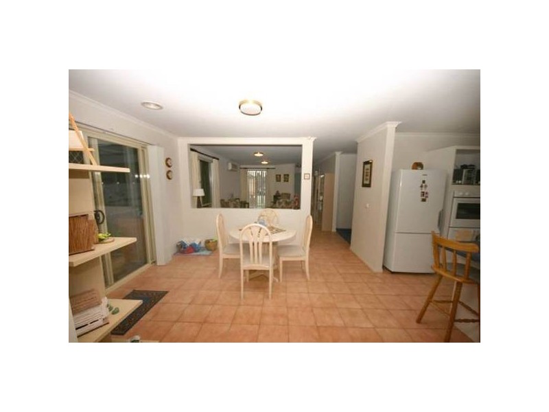 10 Nerrena Rise, Cranbourne West VIC 3977