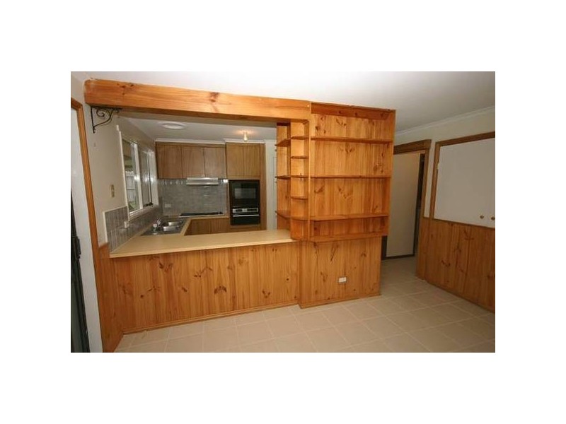 16 Phillip Court, Cranbourne North VIC 3977