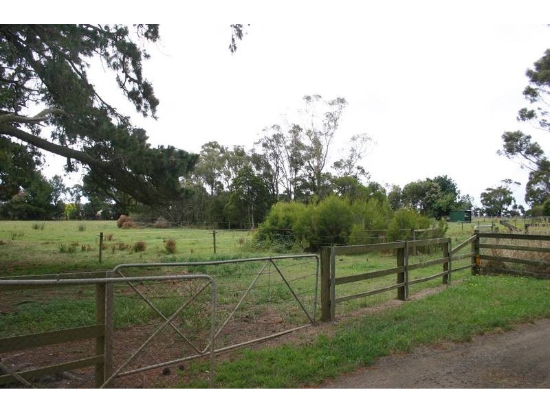 1325 Ballarto Road, Cranbourne East VIC 3977