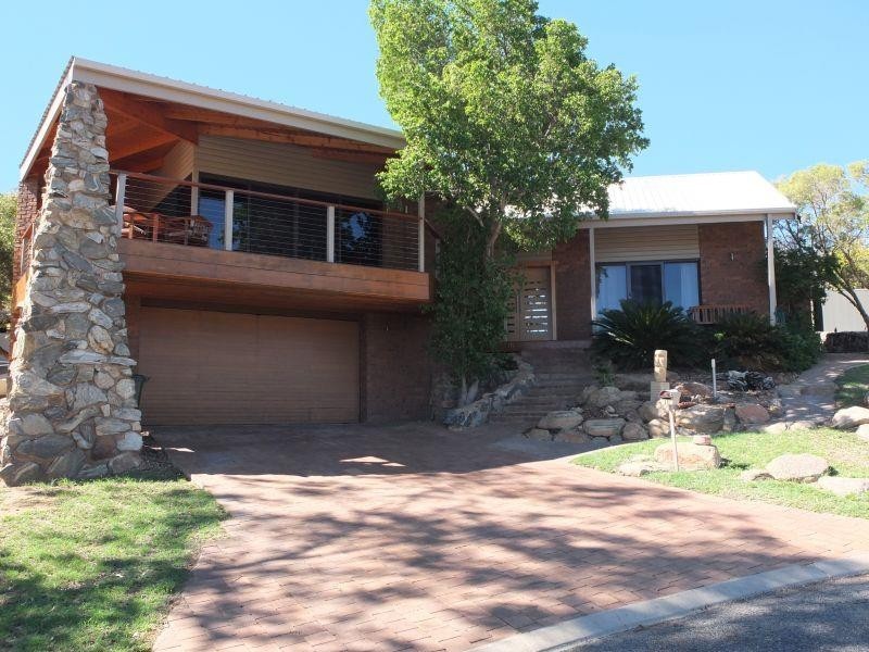 16 Range Crescent, Desert Springs NT 0870