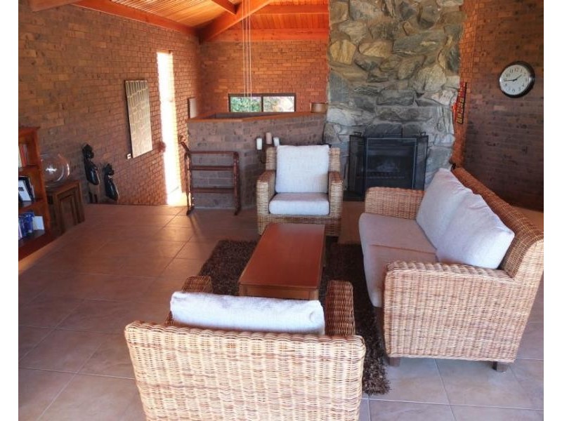 16 Range Crescent, Desert Springs NT 0870