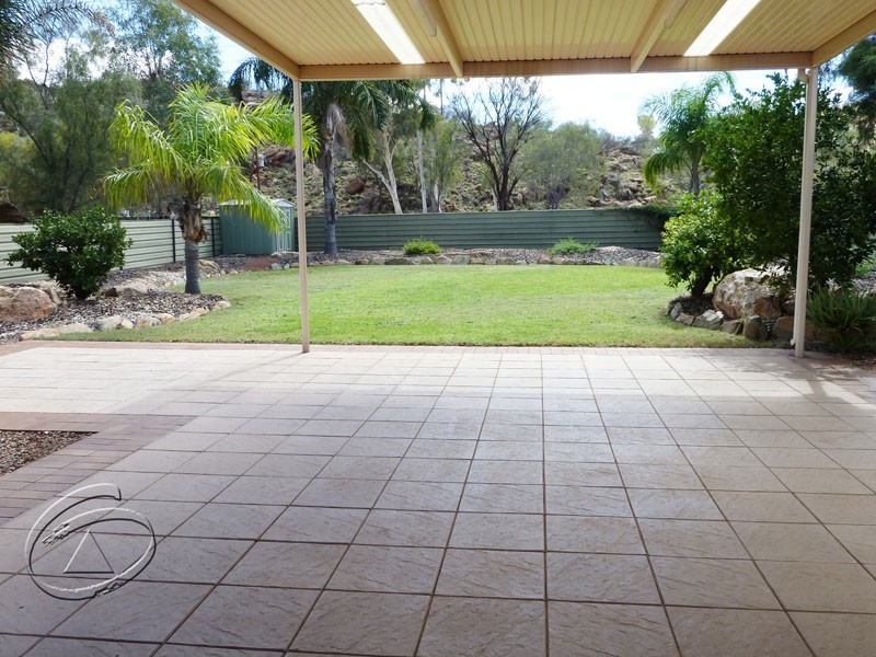 5 THE FAIRWAY, Desert Springs NT 0870