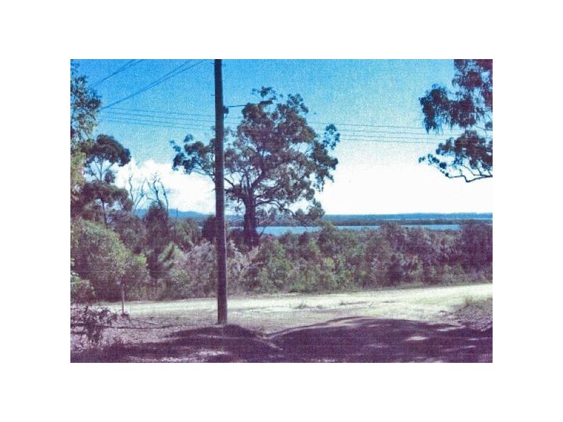 15 Brolga Street, Macleay Island QLD 4184