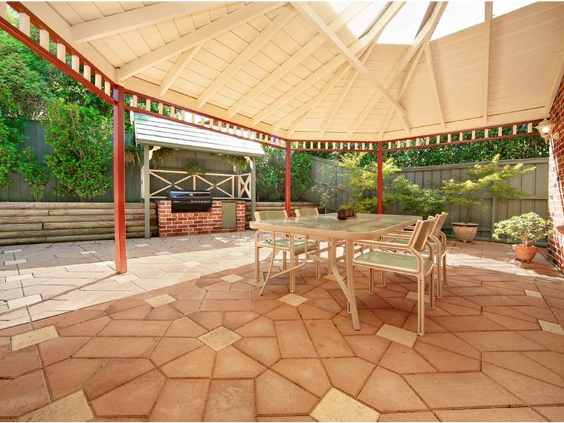 25 Woodburn Place, Glenhaven NSW 2156