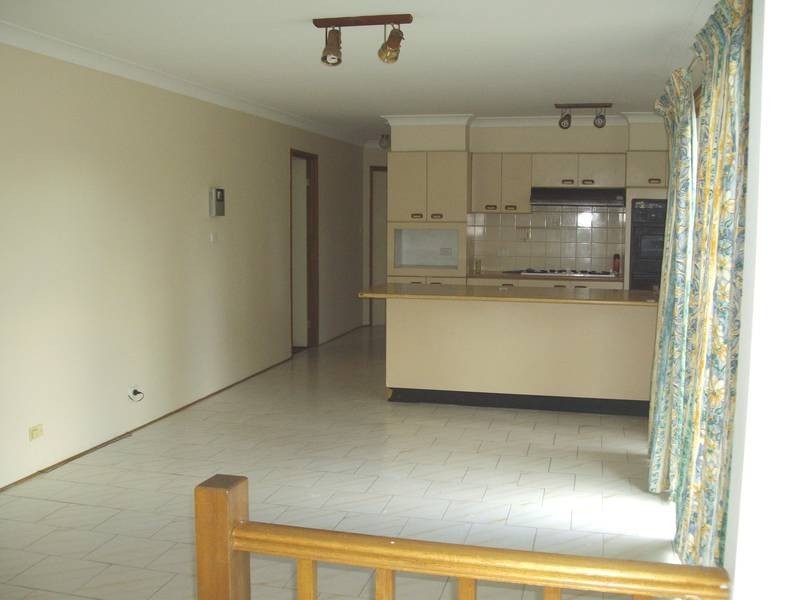 5 Thomas Wilkinson Ave, Dural NSW 2158