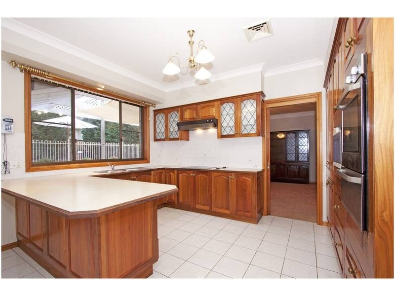 60 Fallon drive, Dural NSW 2158