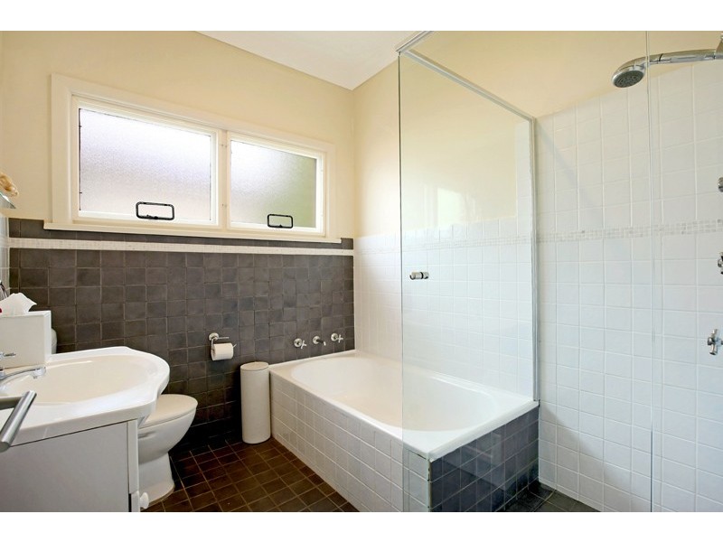 16 Mid Dural Road, Galston NSW 2159