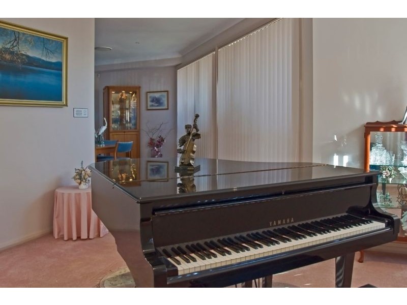 15 Tathra Court, Dural NSW 2158