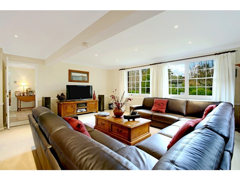 8 Forest Place, Galston NSW 2159