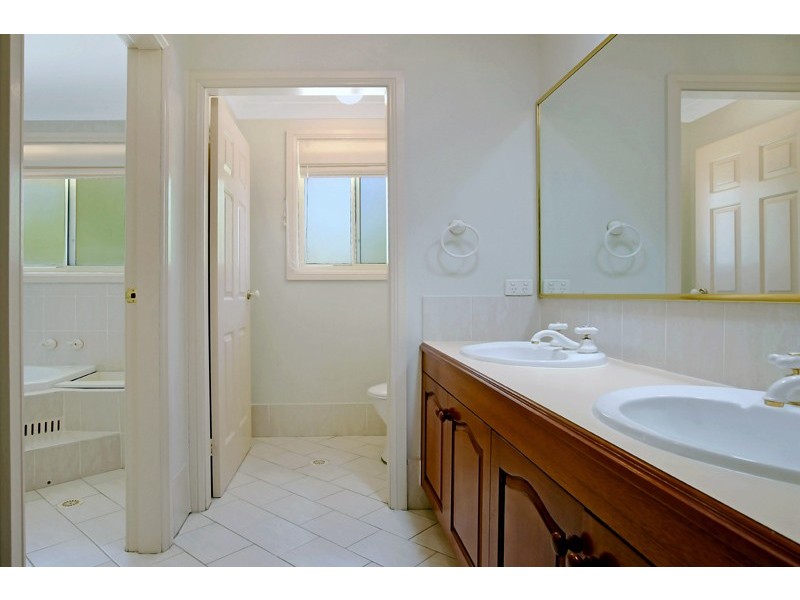 8 Dunkeld Place, Dural NSW 2158