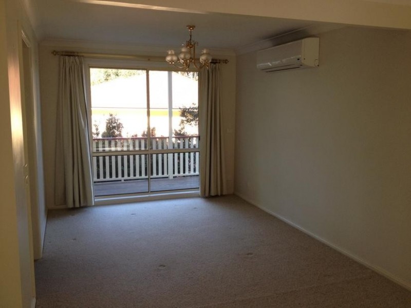 11 Minnamurra Grove, Dural NSW 2158