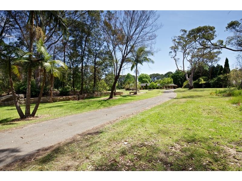 9 WYOMING ROAD, Dural NSW 2158